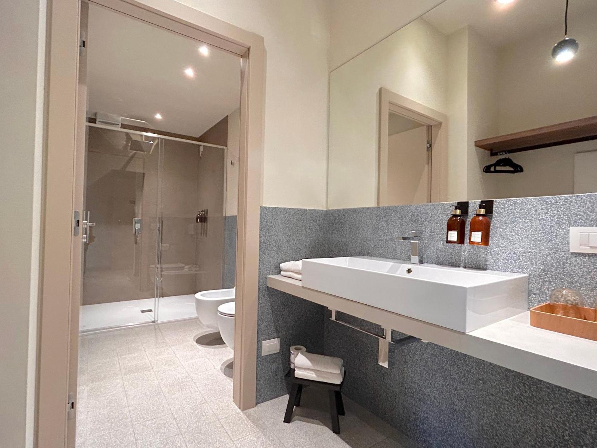 The Lake Suites Com - Luxury Stay In Lazise Kültér fotó