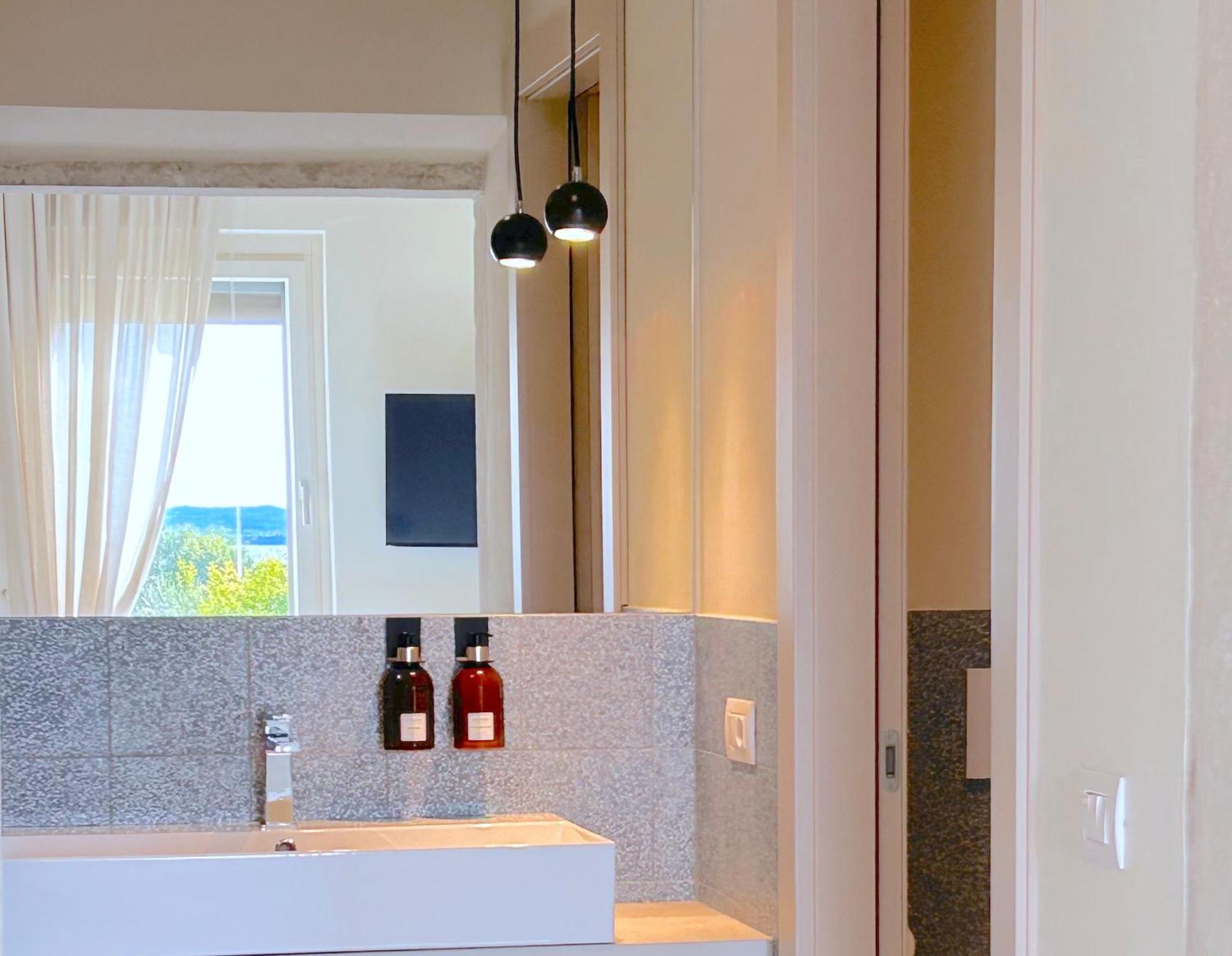 The Lake Suites Com - Luxury Stay In Lazise Kültér fotó