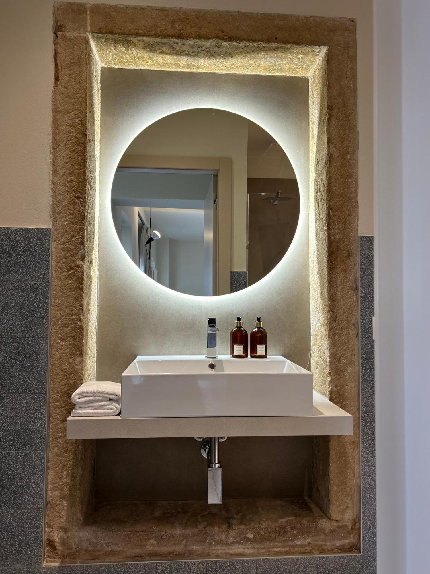 The Lake Suites Com - Luxury Stay In Lazise Kültér fotó